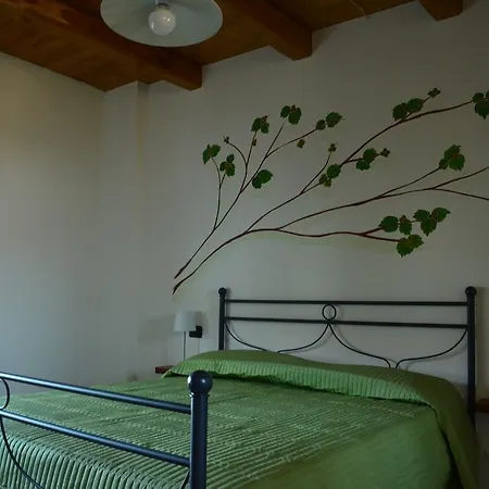 Vakantieboerderij Ra Nissora Roddino